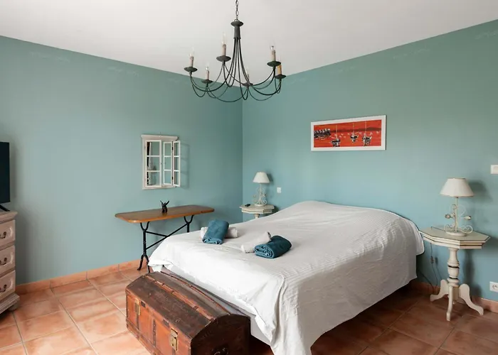 La Cavayere Swimming Pool Air Conditioning Villa